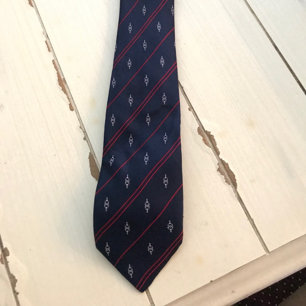 Men's silk tie